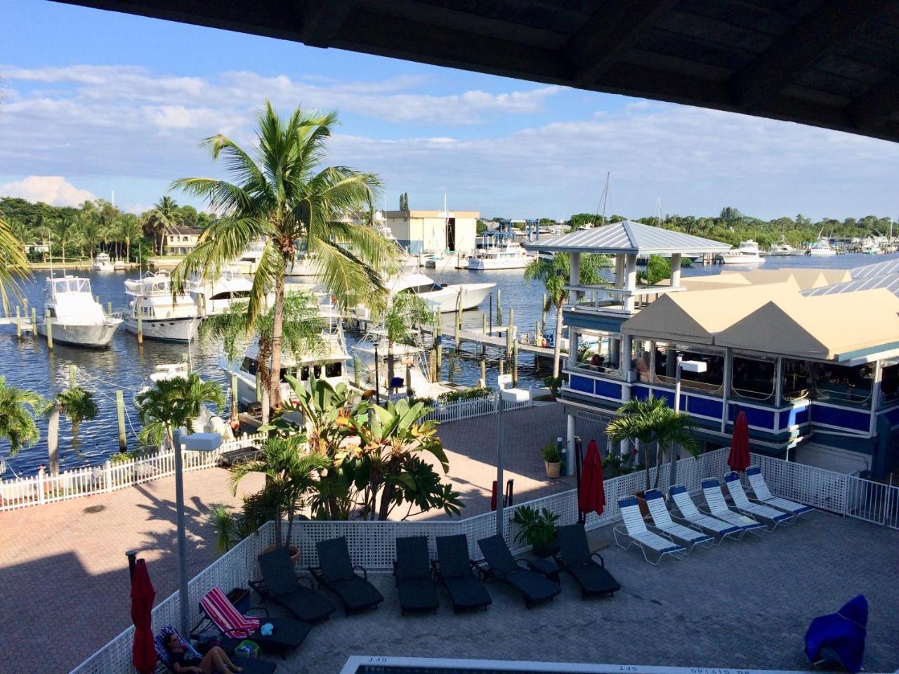 Pirate'S Cove Resort And Marina - Stuart Bagian luar foto