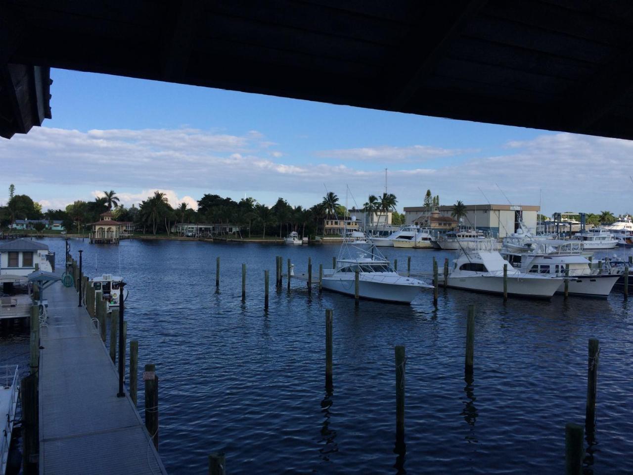 Pirate'S Cove Resort And Marina - Stuart Bagian luar foto